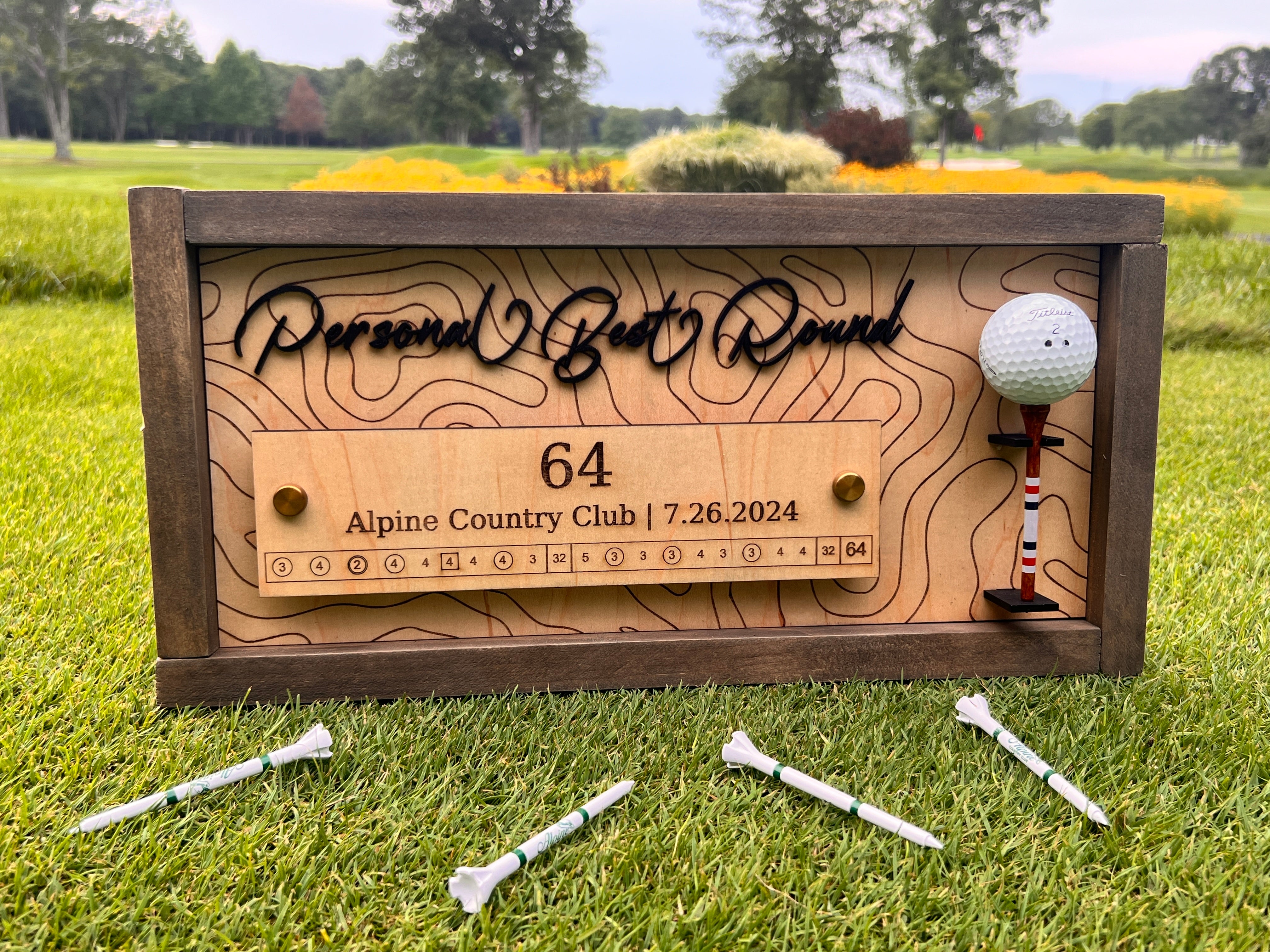 木製ゴルフコースホールサインセット SRIXON 優勝選手サインボール｜越谷花田店｜ゴルフのことなら